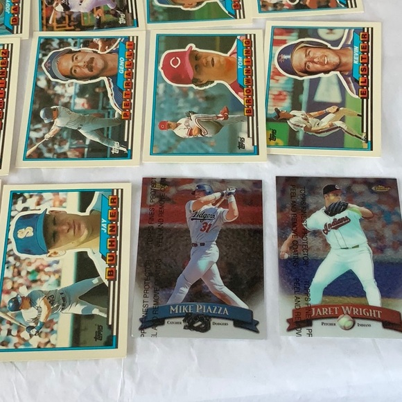 Bundle of Baseball Cards Lot 311 - Picture 5 of 5